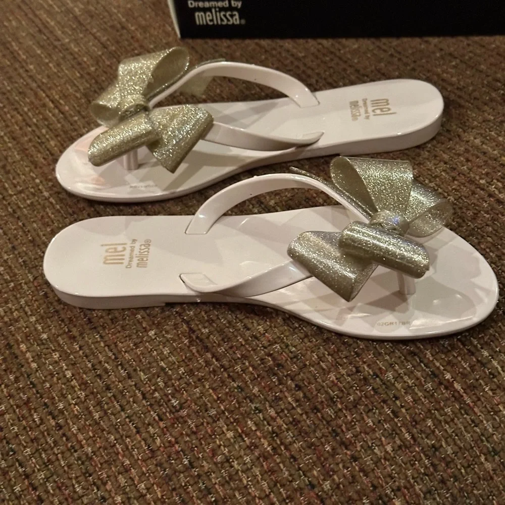 MINI MELISSA girls Mel Harmonic Bow III Beige Glitter